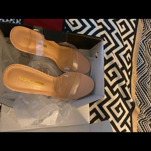 Transparent strapped heels - Picture 4 of 6